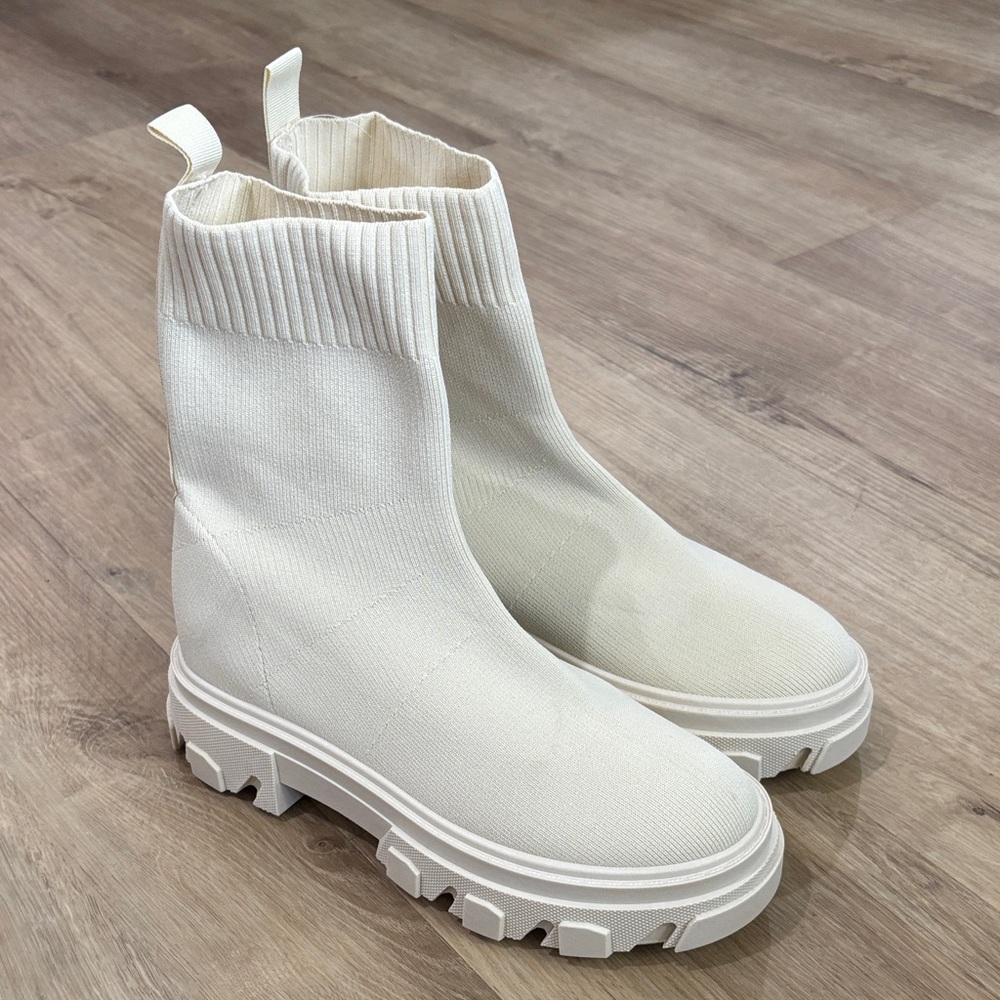 NEW Women’s Ready Salted Denah Knit Pull On Chelsea Boots